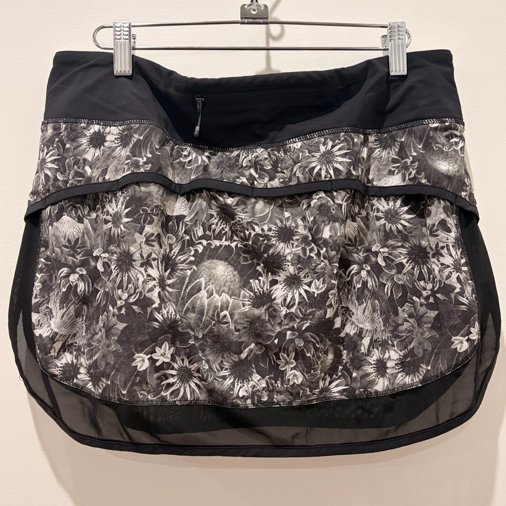Lululemon Hotty Hot Skort